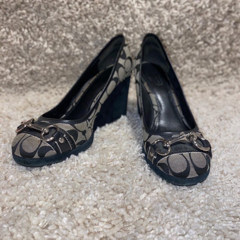 Coach Issy Womens Signature Wedges